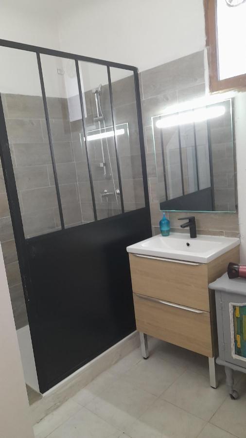 דירות אובינן Chez Jo מראה חיצוני תמונה